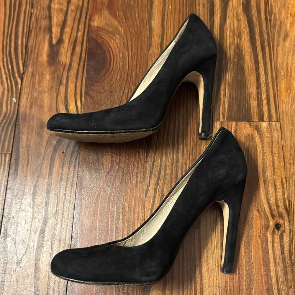 Michael Kors Black Suede 4” Heels Size 6.5 - Picture 4 of 6